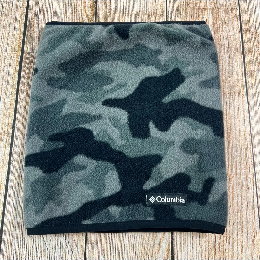 Columbia Frosty Trail Neck Gaiter Cover Ski Snowboard Kids Size Youth L/XL Camo